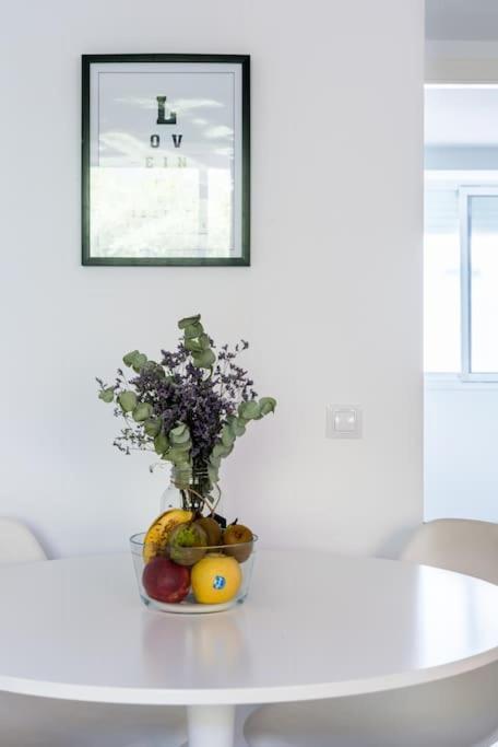 Apartamento Moderno En Triana 2 Dormitorios Y Aire Acondicionado เซบีญา ภายนอก รูปภาพ